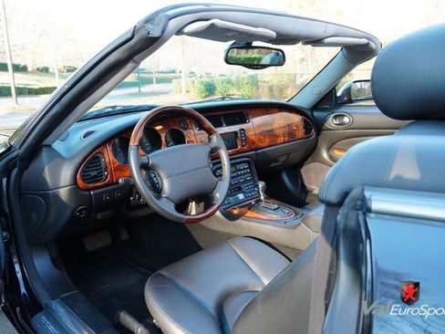 Used 2003 Jaguar XK8 Convertible image 36