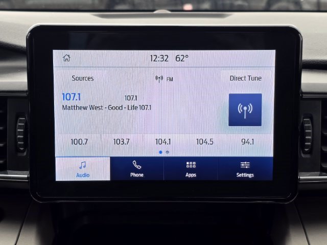 Used 2023 Ford Explorer XLT w/ Equipment Group 202A AWD/4WD image 30