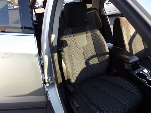 Used 2017 Chevrolet Equinox LT w/ Convenience Package FWD image 20