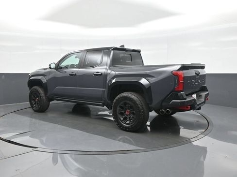 Certified 2025 Toyota Tacoma TRD Pro AWD/4WD image 5
