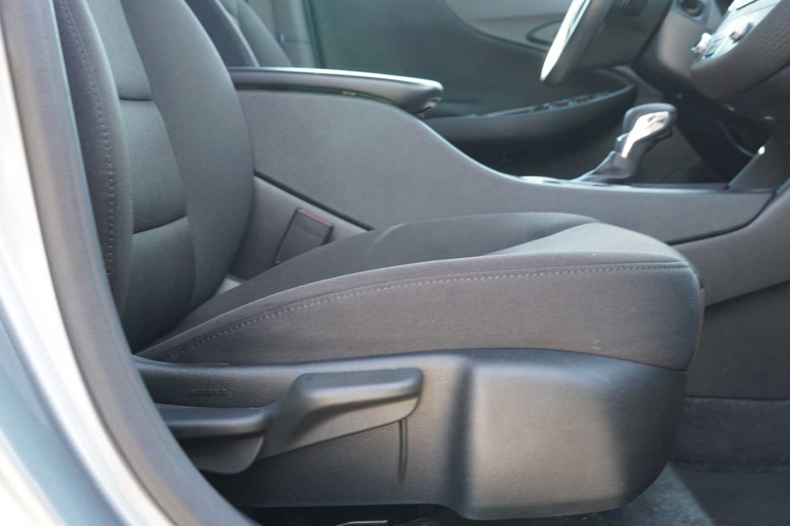 Used 2025 Chevrolet Malibu LT FWD image 25