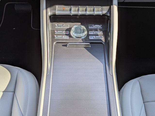 New 2026 Lincoln Nautilus Premier AWD/4WD image 18