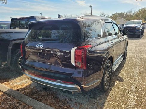 Used 2023 Hyundai Palisade Calligraphy image 7