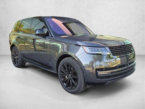 Used 2023 Land Rover Range Rover SE AWD/4WD image 3