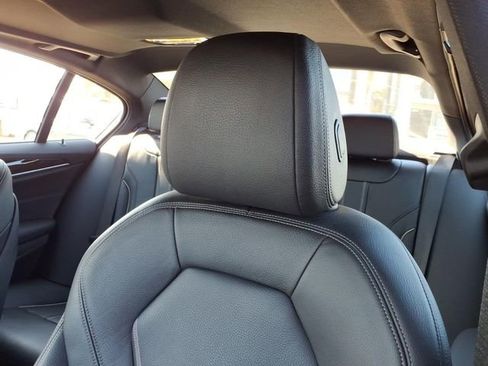 Used 2019 BMW 530e w/ M Sport Package image 14