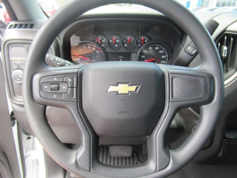 Used 2025 Chevrolet Silverado 1500 Custom RWD image 22