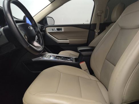 Used 2021 Ford Explorer Limited AWD/4WD image 17