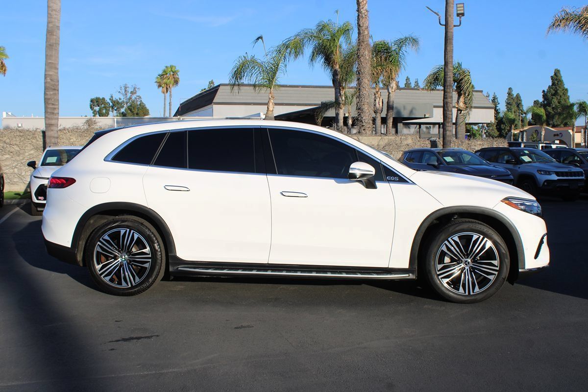 Used 2024 Mercedes-Benz EQS 450+ SUV image 38