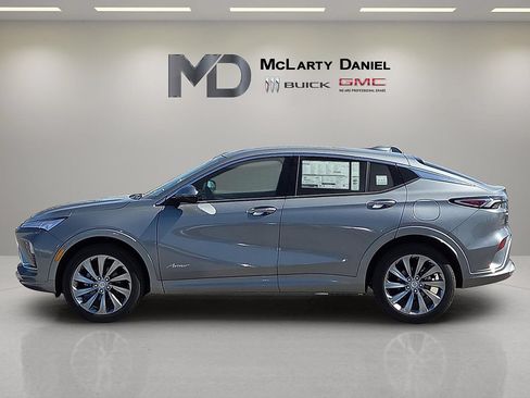 New 2026 Buick Envista Preferred FWD image 3