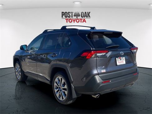 Used 2024 Toyota RAV4 XLE Premium image 5