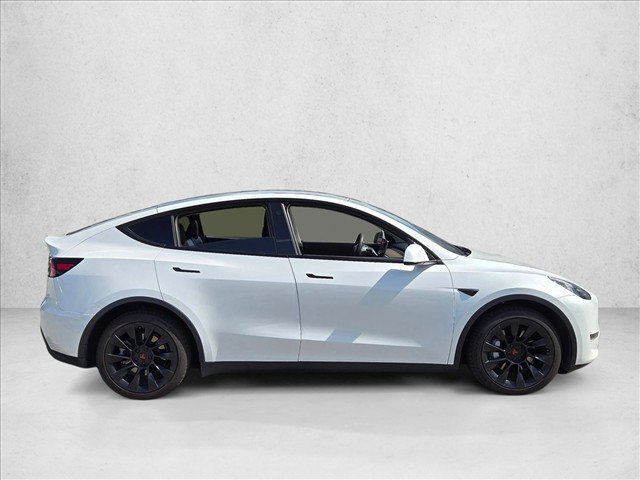 Used 2021 Tesla Model Y Long Range AWD/4WD image 4