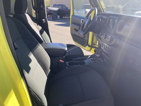 Used 2023 Jeep Wrangler Sport S image 22