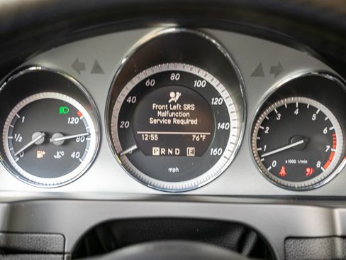 Used 2011 Mercedes-Benz C 300 Sedan image 30