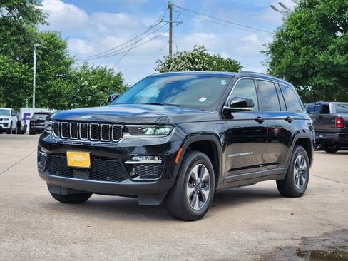 Used 2022 Jeep Grand Cherokee Limited 4xe w/ Luxury Tech Group II AWD/4WD image 3