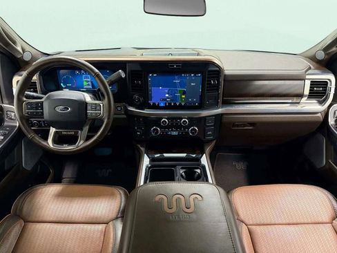 Used 2025 Ford F250 King Ranch w/ Chrome Package image 9
