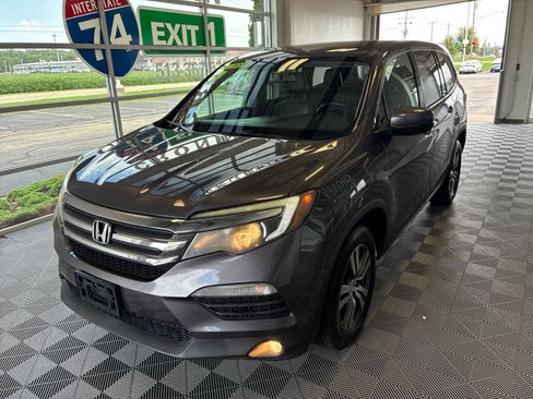Used 2017 Honda Pilot EX-L image 3