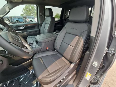 New 2026 GMC Sierra 1500 Denali w/ Denali Reserve Package AWD/4WD image 17