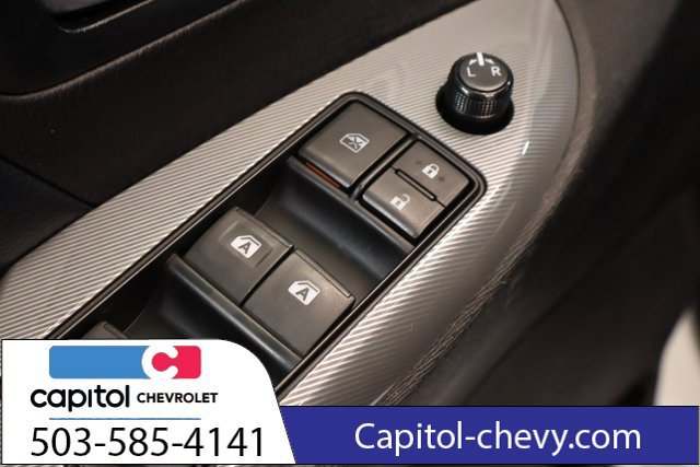 Used 2016 Toyota Sienna SE FWD image 11