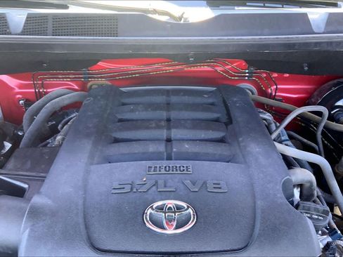 Used 2018 Toyota Tundra Platinum AWD/4WD image 32