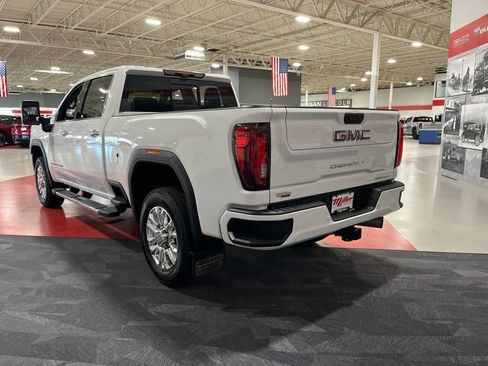 Certified 2021 GMC Sierra 3500 Denali w/ Denali Ultimate Package AWD/4WD image 7