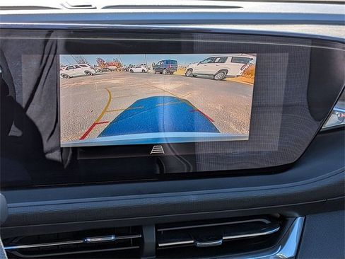 Used 2025 Buick Envista Preferred image 23