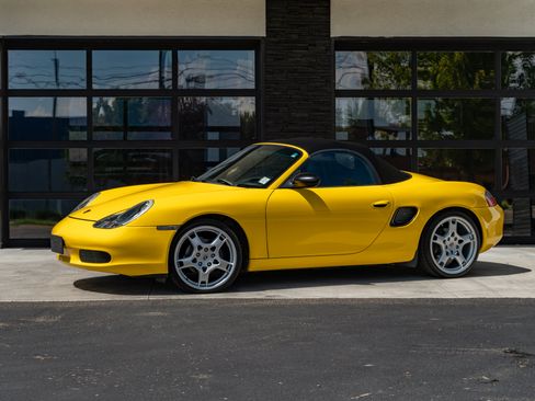 Used 1998 Porsche Boxster RWD image 2