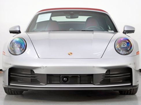 Used 2025 Porsche 911 Carrera RWD image 7
