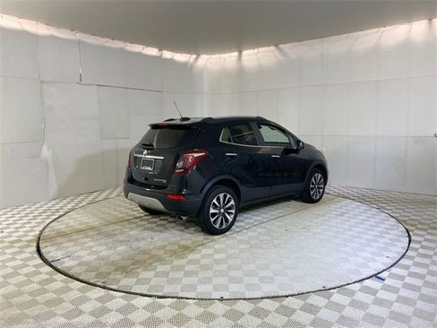 Used 2022 Buick Encore Preferred w/ Safety Package image 17