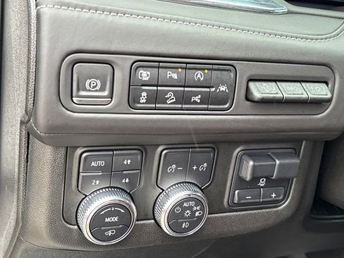Used 2023 GMC Yukon Denali Ultimate w/ LPO, Floor Liner Package AWD/4WD image 33