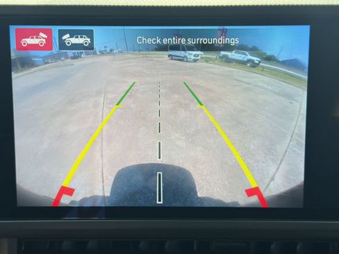 Used 2025 Jeep Wrangler Unlimited Rubicon AWD/4WD image 22