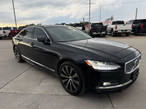 Used 2023 Volvo S90 B6 Plus AWD/4WD image 4