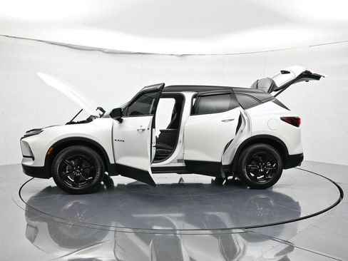 Certified 2023 Chevrolet Blazer LT w/ Convenience Package image 45