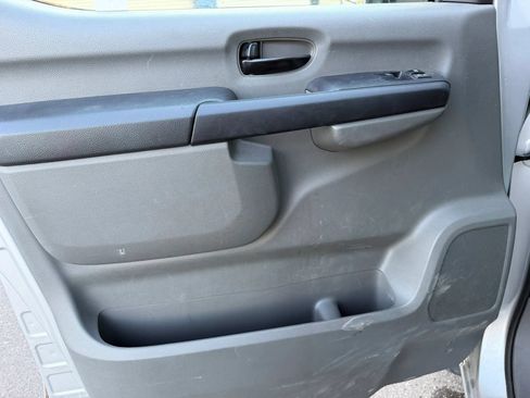 Used 2017 Nissan NV 3500 SL RWD image 9