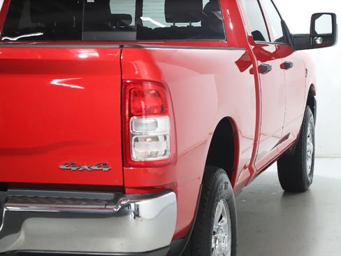 Used 2024 RAM 3500 Tradesman w/ Chrome Appearance Group AWD/4WD image 46