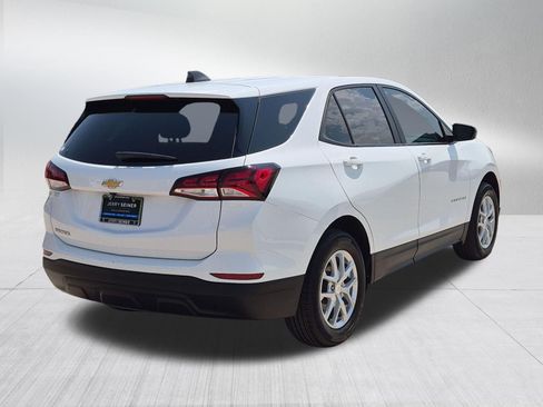 Certified 2024 Chevrolet Equinox LS w/ LS Convenience Package FWD image 6