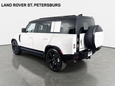 New 2026 Land Rover Defender 110 X-Dynamic SE image 7