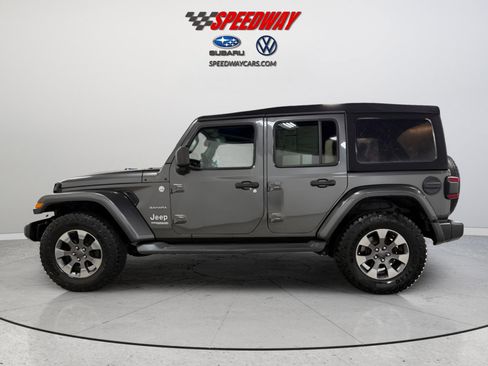 Used 2019 Jeep Wrangler Unlimited Sahara w/ Dual Top Group image 4
