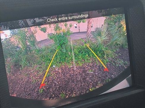 Used 2022 Jeep Wrangler Unlimited Sport image 12