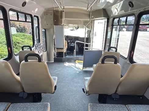Used 2013 Chevrolet Express 4500 w/ Shuttle Bus Package RWD image 14