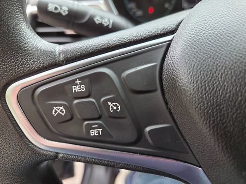 Used 2018 Chevrolet Equinox LS FWD image 22