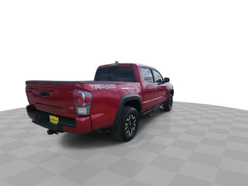 Used 2021 Toyota Tacoma TRD Off-Road w/ Technology Package AWD/4WD image 8