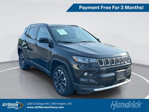 Used 2023 Jeep Compass Limited w/ Sun and Sound Group AWD/4WD image 1