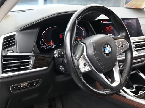 Used 2020 BMW X7 xDrive40i w/ Premium Package AWD/4WD image 17