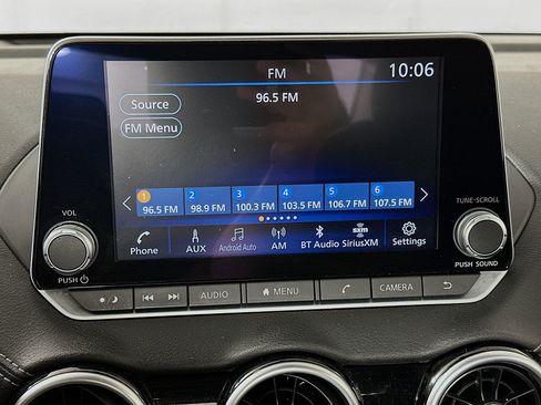 Used 2025 Nissan Sentra SV image 19