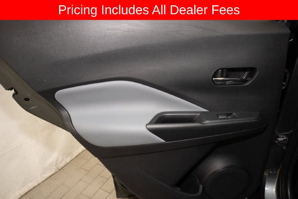 Certified 2024 Nissan Kicks SR w/ SR Premium Package FWD image 9