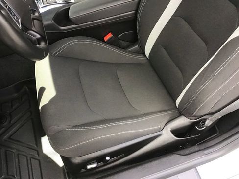 Used 2021 Chevrolet Camaro LT RWD image 11