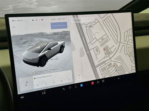 Used 2024 Tesla Cybertruck Cyberbeast AWD/4WD image 19