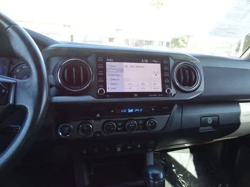 Certified 2022 Toyota Tacoma TRD Sport w/ TRD Premium Sport Package AWD/4WD image 28