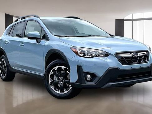 Used 2023 Subaru Crosstrek 2.0i Premium AWD/4WD image 3