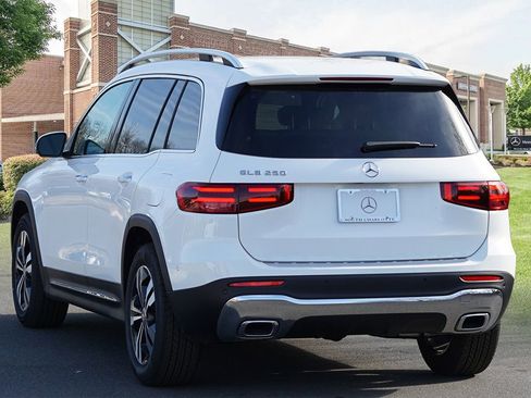 New 2026 Mercedes-Benz GLB 250 image 7